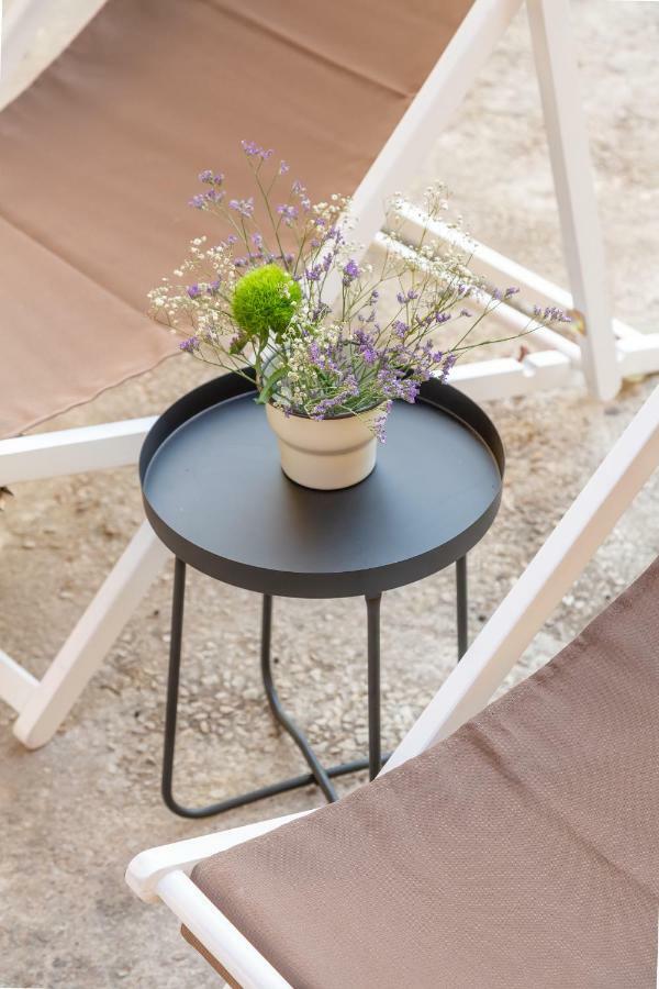 Bright & Spacious With Orange Tree Patio, By Timecooler Лиссабон Экстерьер фото